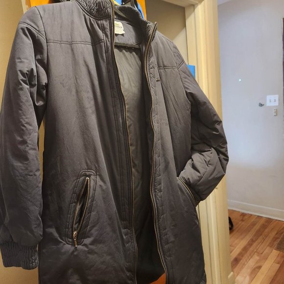 Lacoste Coat - Picture 2 of 9